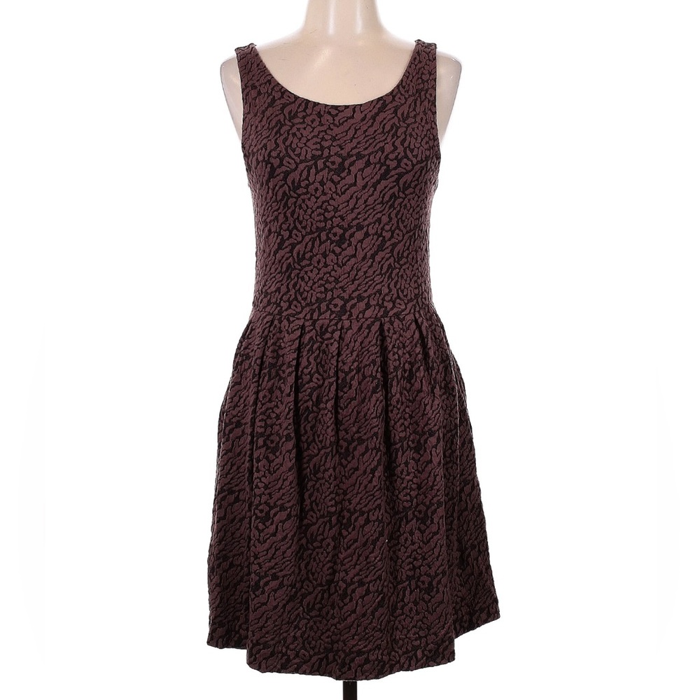 Deletta Elegant Brown Patterned Dress